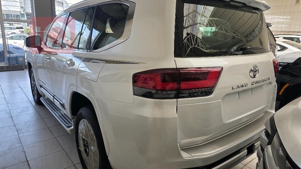 تويوتا لاندكروزر